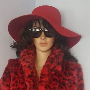 Red-Hot Wool Hat (Material Felt)